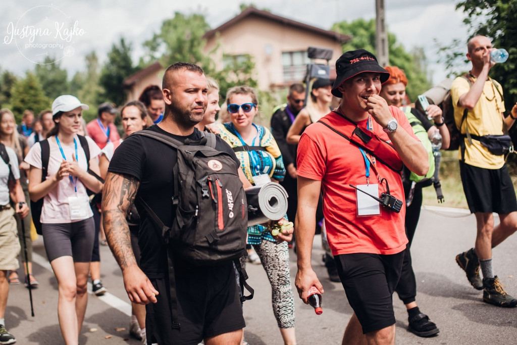 Ruszyli z Łomży w drogę do Maryi [FOTO]