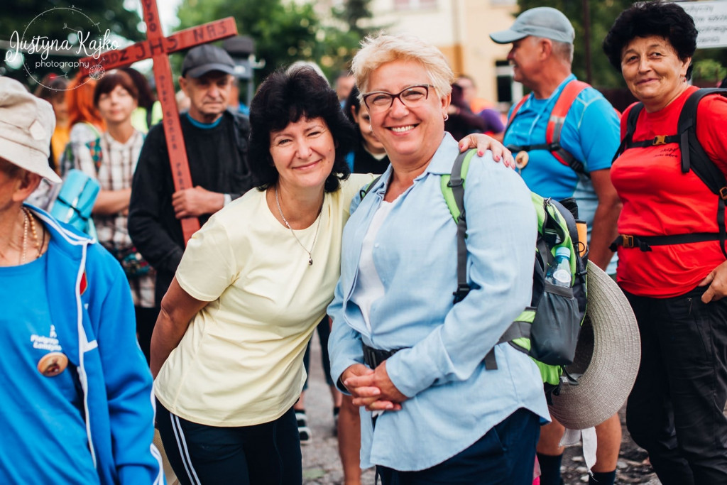 Ruszyli z Łomży w drogę do Maryi [FOTO]