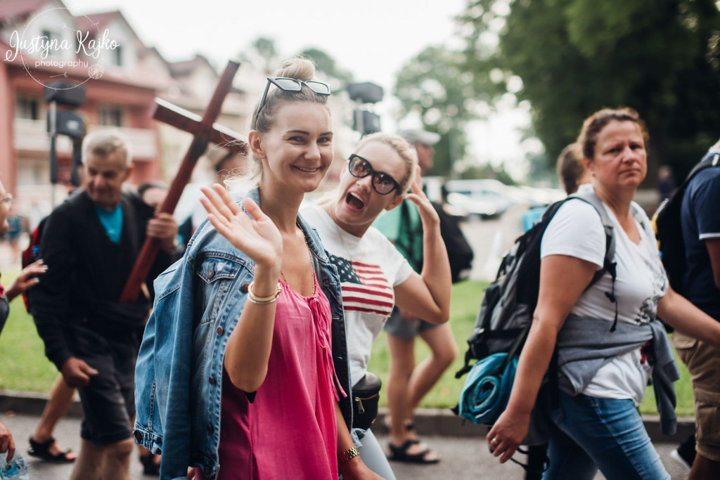 Ruszyli z Łomży w drogę do Maryi [FOTO]