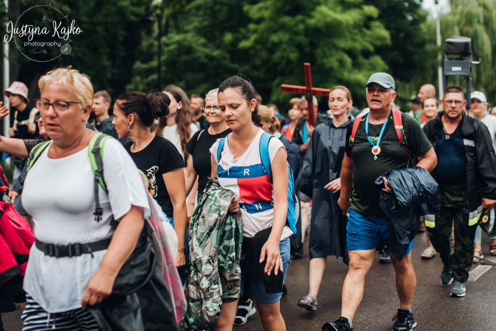 Ruszyli z Łomży w drogę do Maryi [FOTO]
