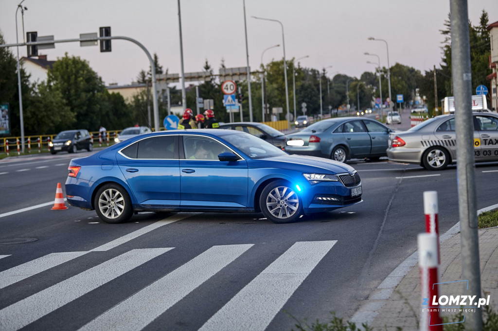 Dwie osoby trafiły do szpitala po wypadku [FOTO]