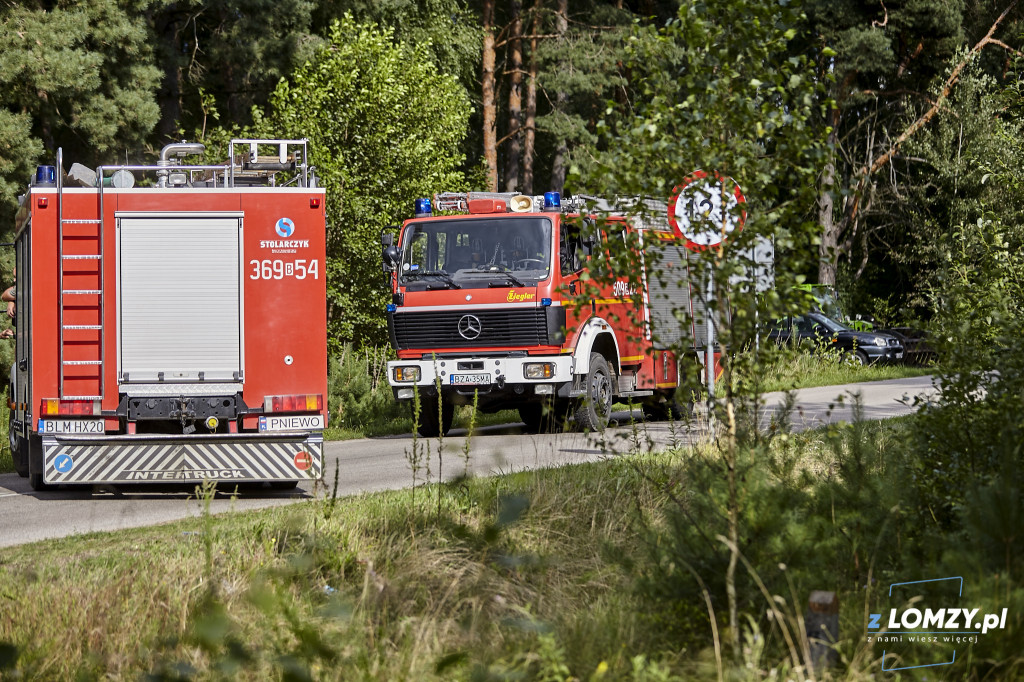 Trzy osoby ranne po dachowaniu dwóch pojazdów [FOTO]