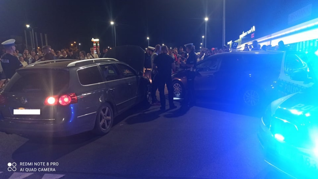 Wjechał w radiowóz? Narkotyki i przedmiot przypominający broń [FOTO]