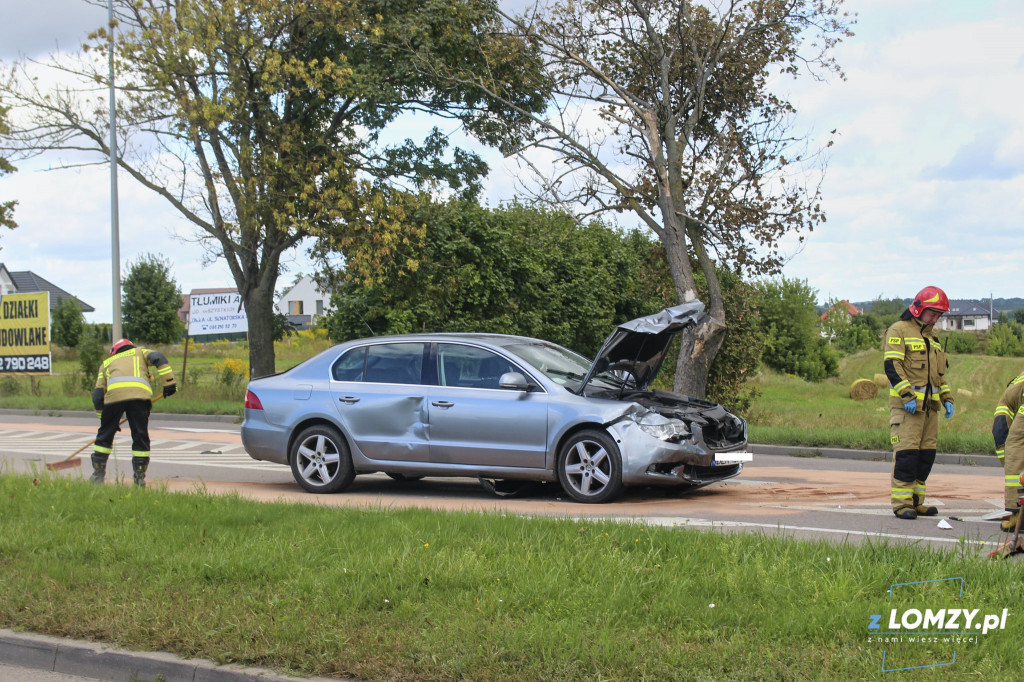 Dwie osoby w szpitalu! Wypadek na Szosie Zambrowskiej! [FOTO]