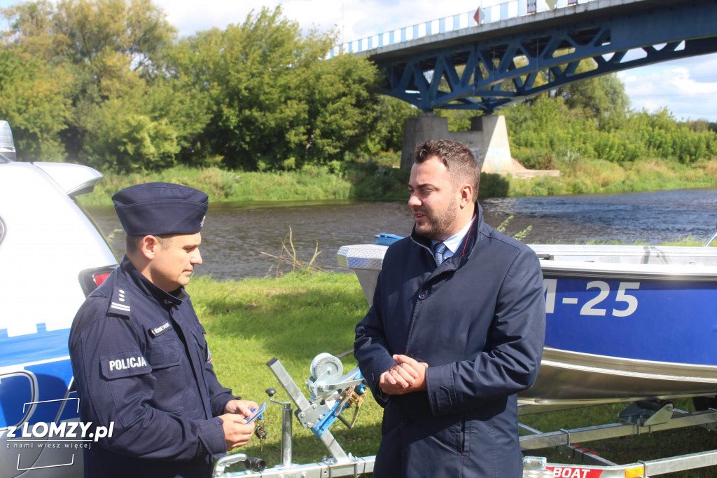 Nowa łódź łomżyńskich policjantów za 85 tysięcy [FOTO]