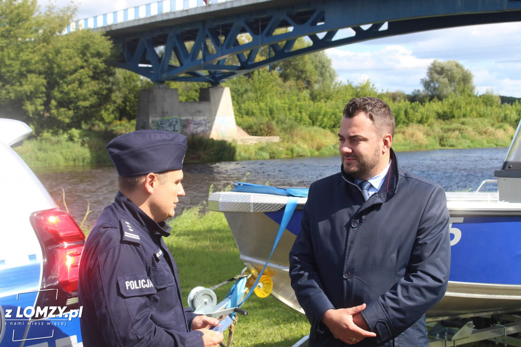 Nowa łódź łomżyńskich policjantów za 85 tysięcy [FOTO]