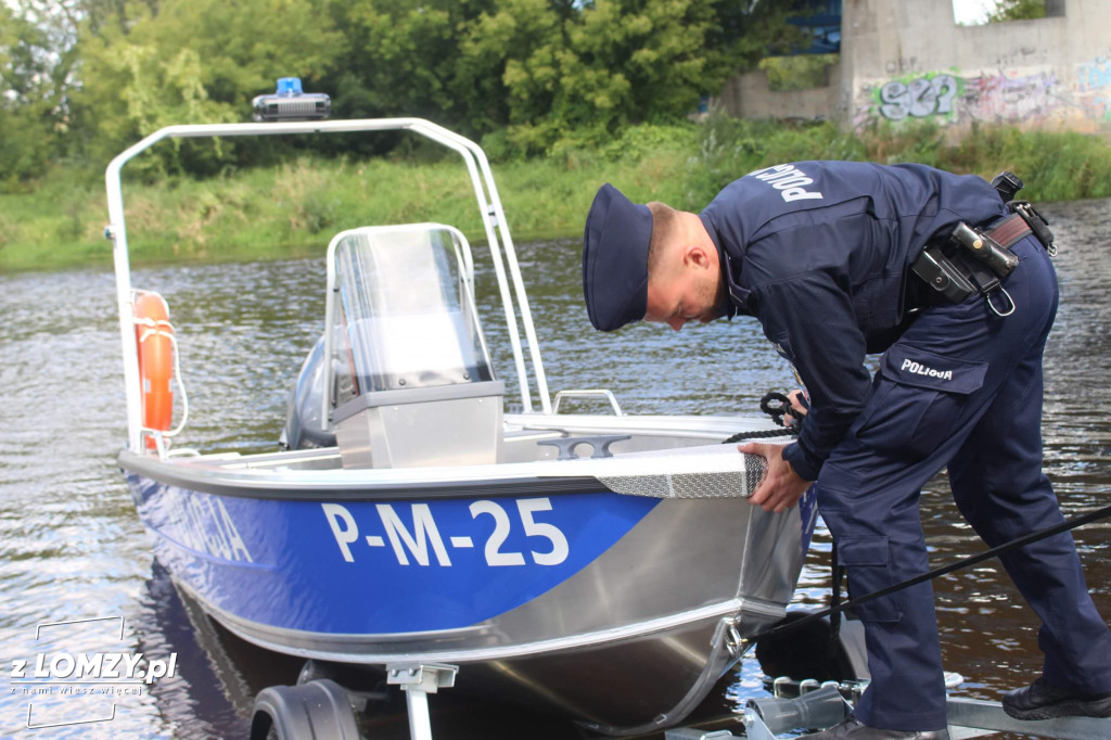 Nowa łódź łomżyńskich policjantów za 85 tysięcy [FOTO]