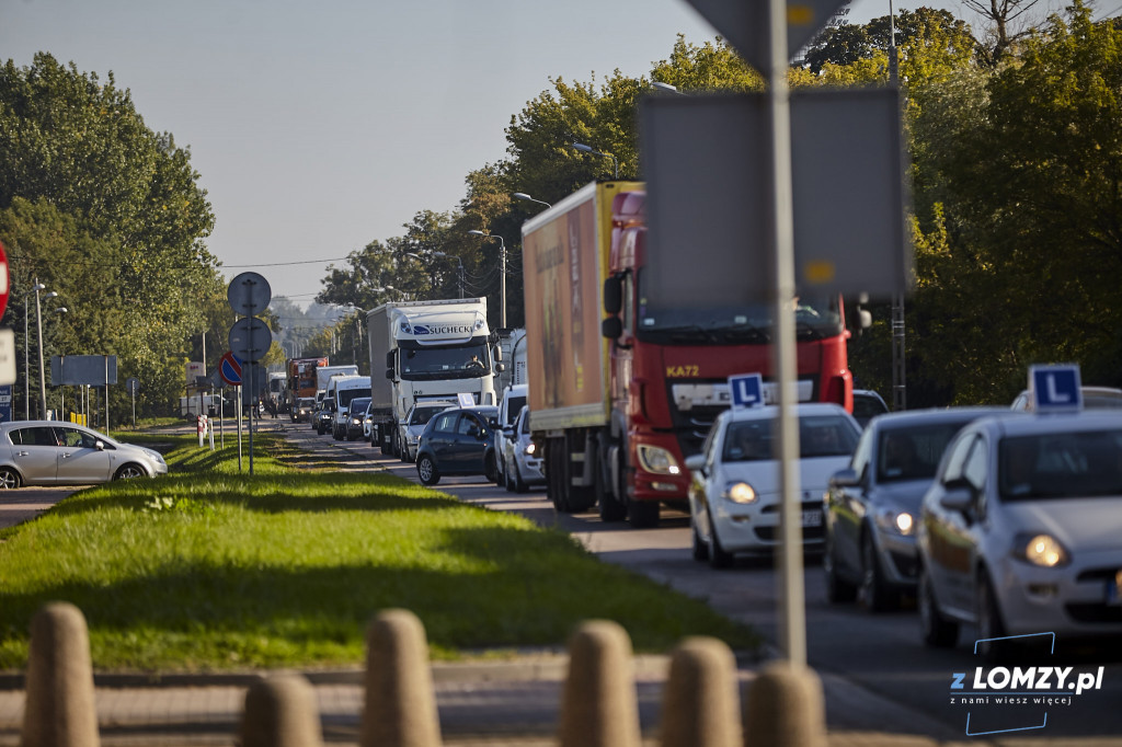 Wyciek oleju na Zjeździe! Uwaga na utrudnienia [FOTO]