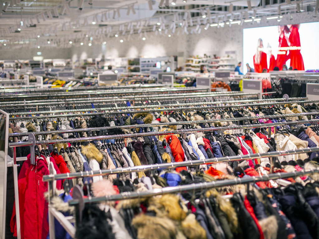 Od wczoraj w Łomży można robić zakupy w HalfPrice