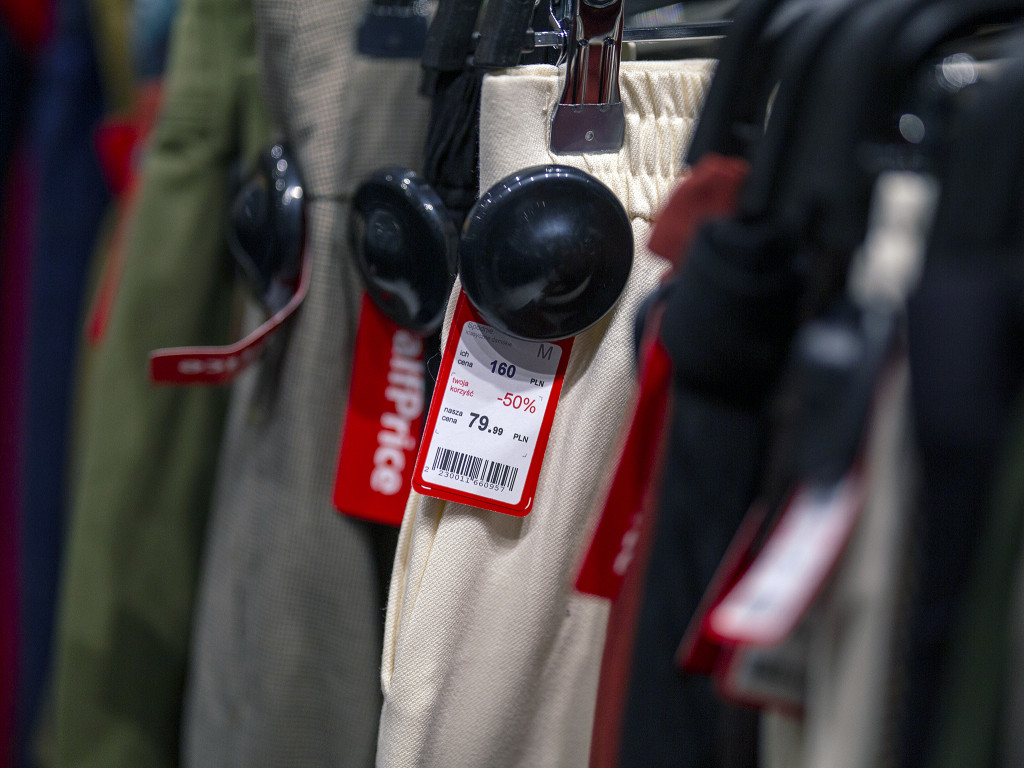 Od wczoraj w Łomży można robić zakupy w HalfPrice