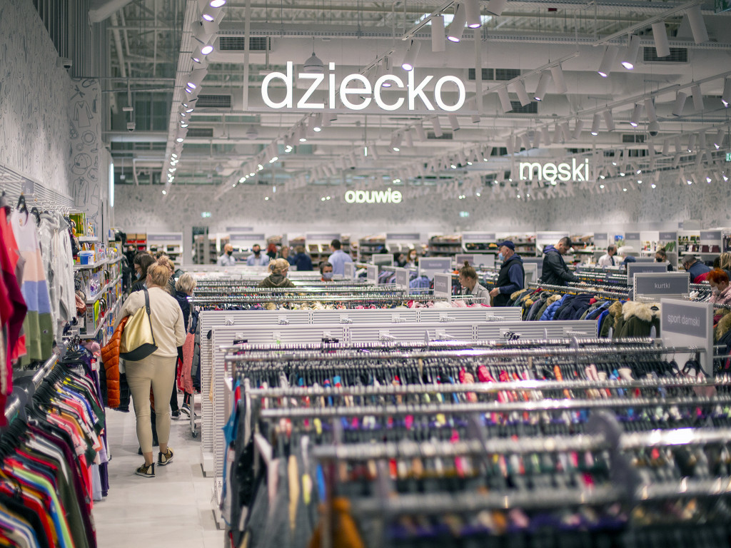 Od wczoraj w Łomży można robić zakupy w HalfPrice