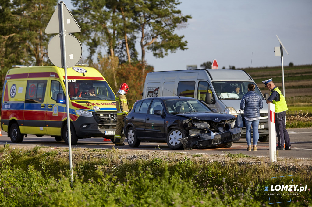 Osobówki zderzyły się na obwodnicy Kupisk