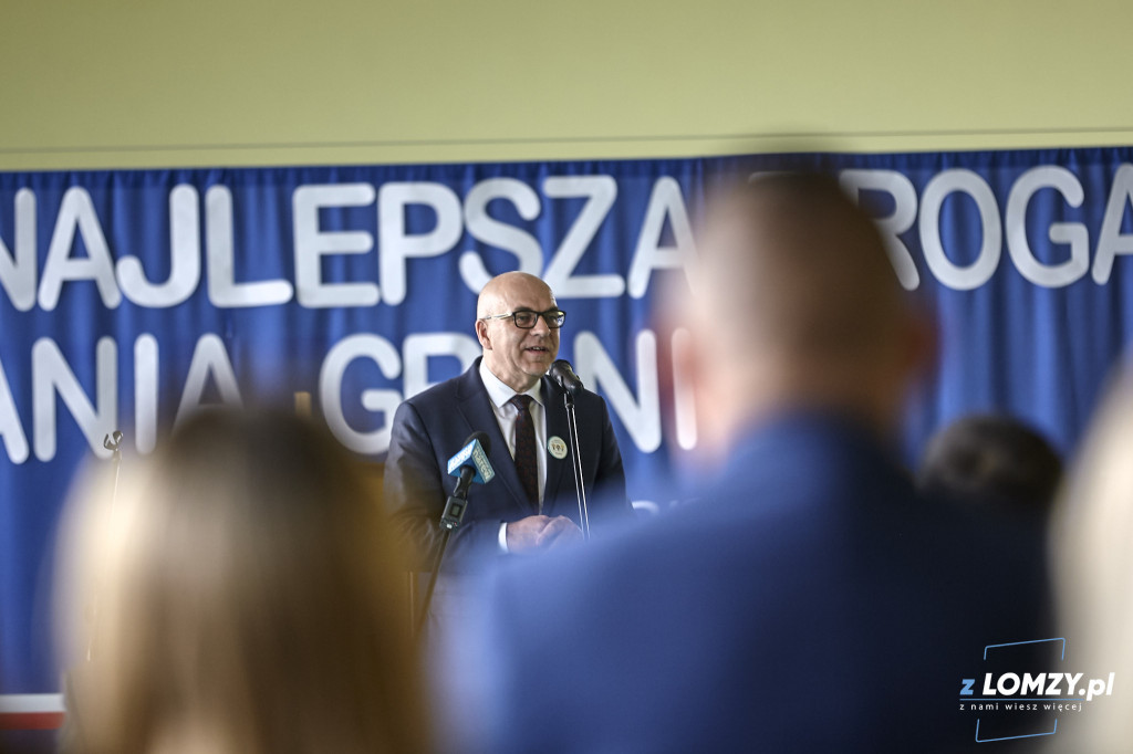 Otwarcie sali gimnastycznej w Jarnutach