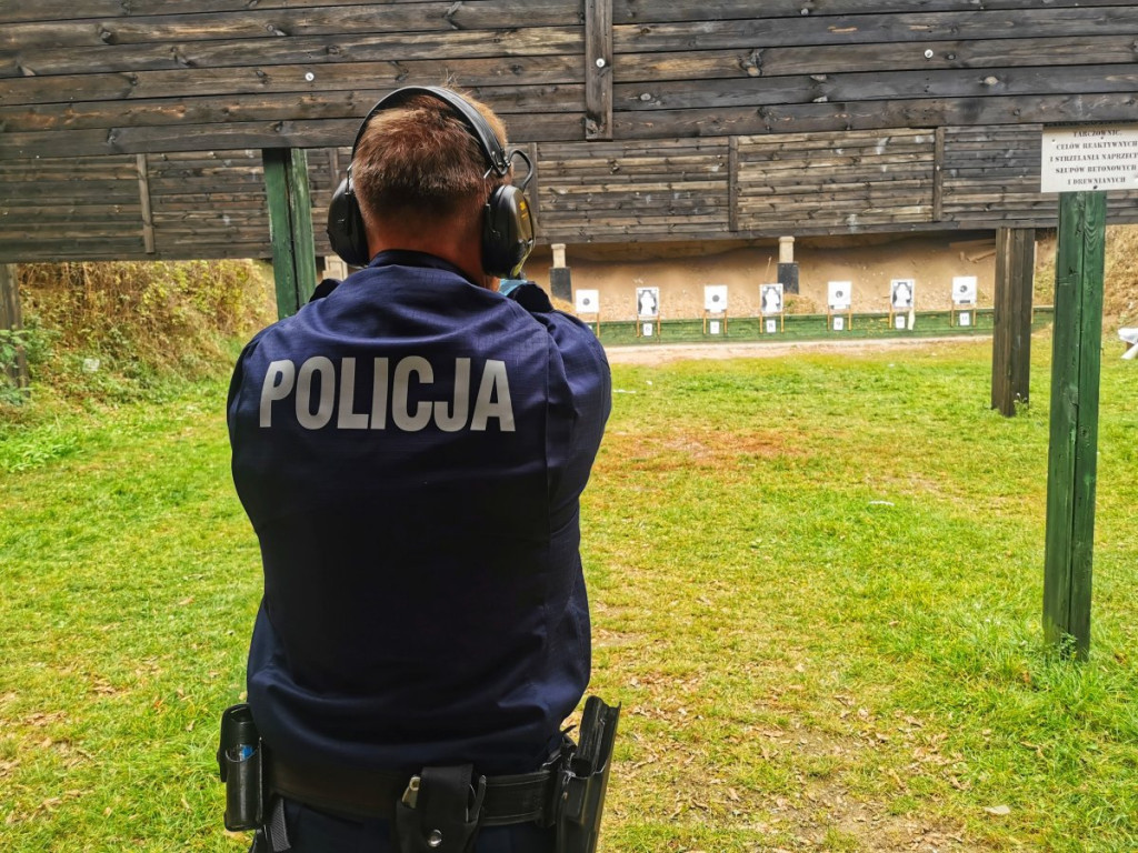 Jak wyglądają szkolenia strzeleckie policjantów? [FOTO]