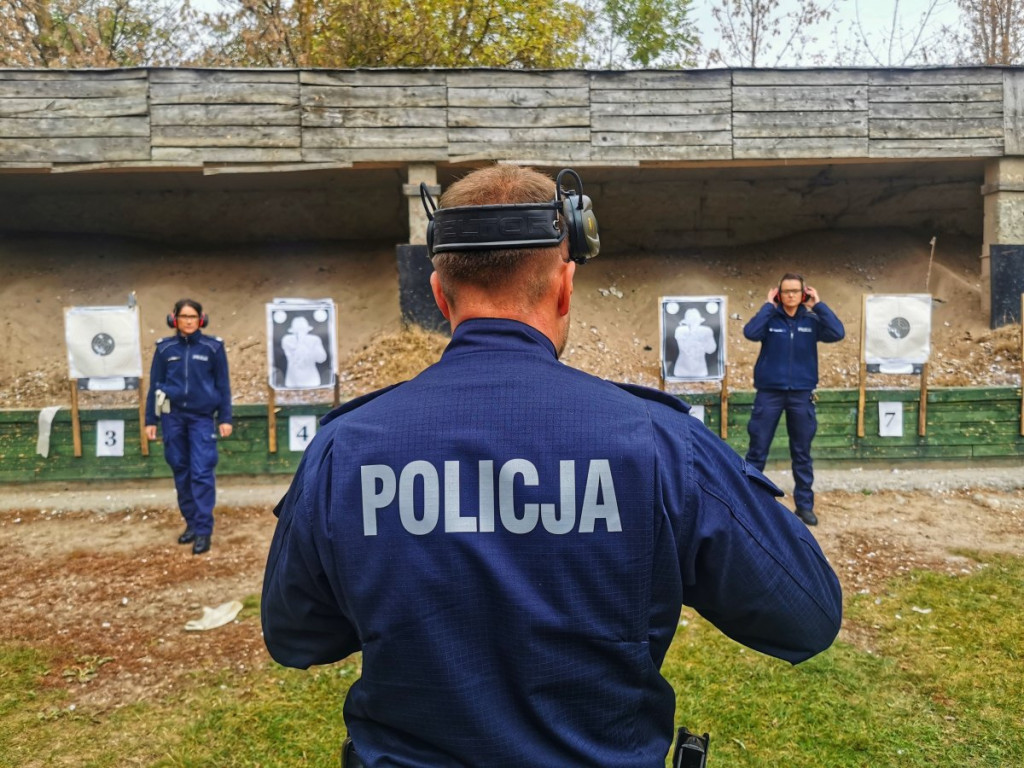 Jak wyglądają szkolenia strzeleckie policjantów? [FOTO]