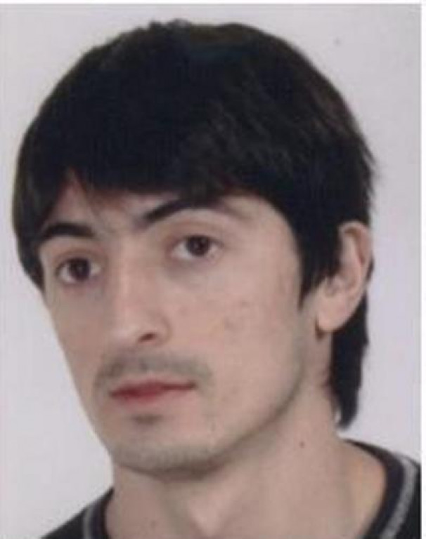 Oni są poszukiwani za pomoc w nielegalnym przekraczaniu granicy [FOTO]
