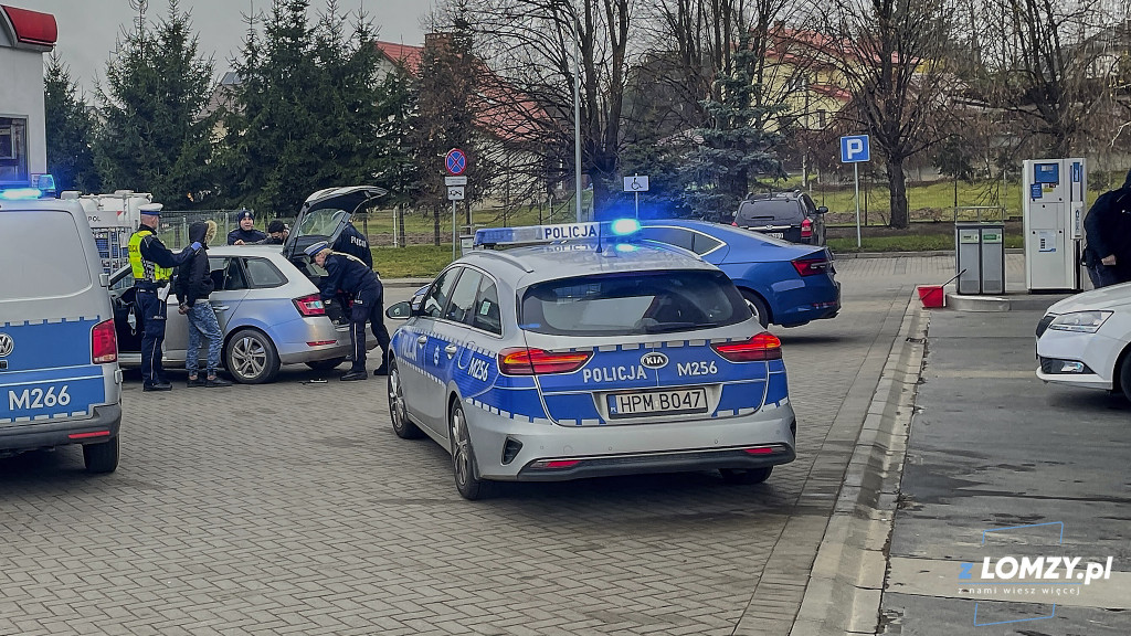 Piątnica: Migranci i kurierzy zatrzymani w Piątnicy!