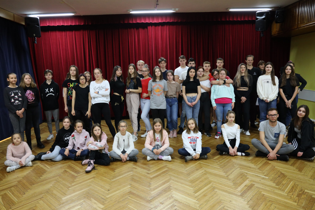 Warsztaty taneczno-wokalne w ROK w ramach zadania „Kultura w zasięgu ręki”
