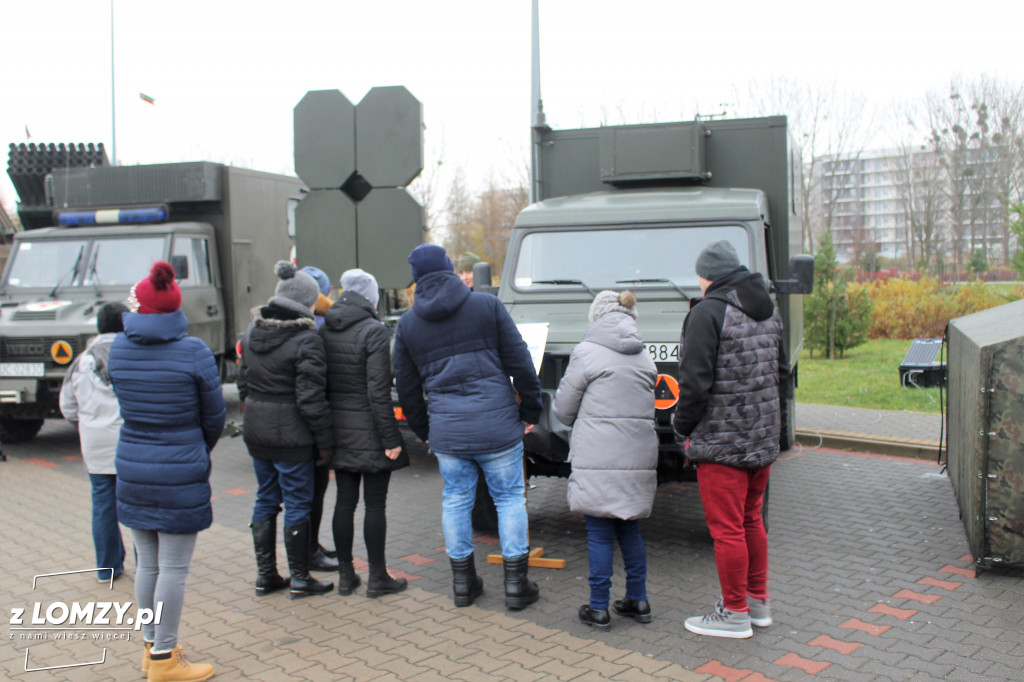 Widowiskowe pojazdy wojskowe w Łomży [FOTO]