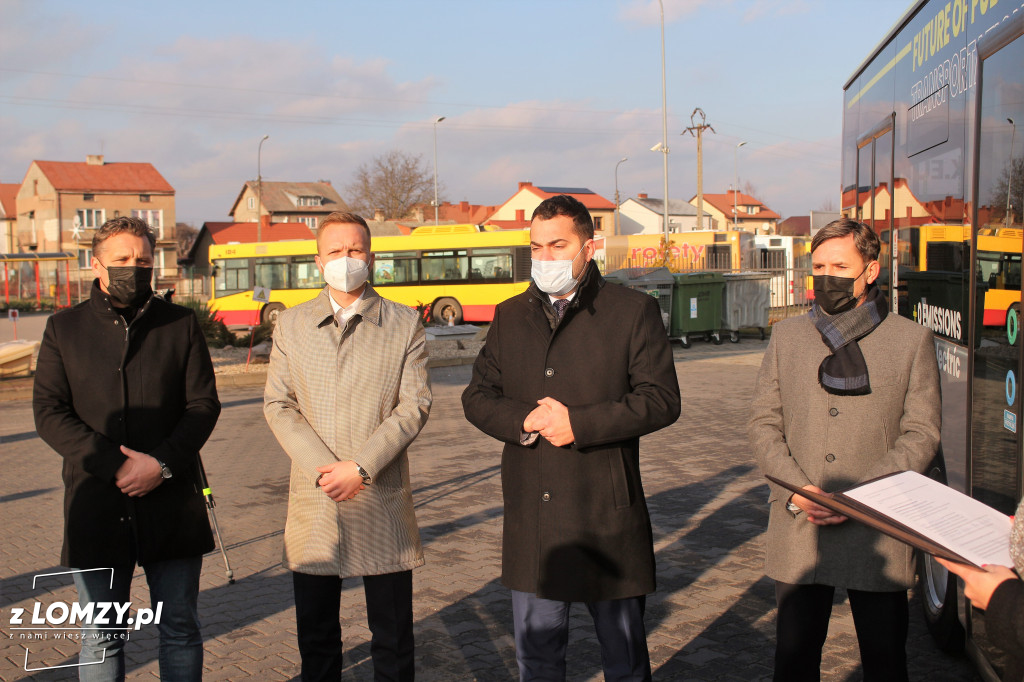 Autobusy zeroemisyjne już niedługo w Łomży. Miasto podpisało umowę