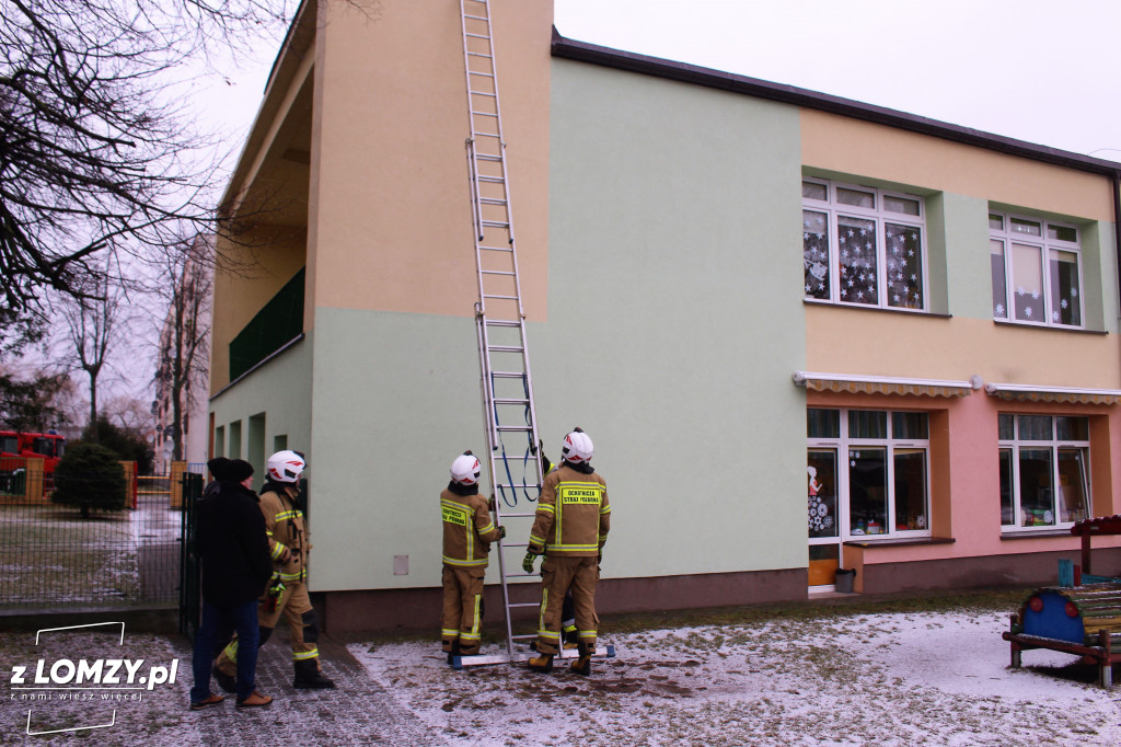 Kolejne skutki wichury! Zerwany dach żłobka [FOTO]