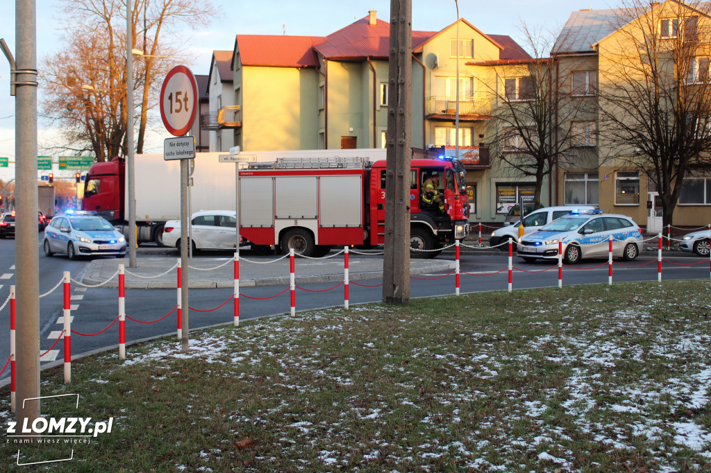 Zderzenie na Wojska Polskiego w Łomży.  Jedna osoba w szpitalu [FOTO]