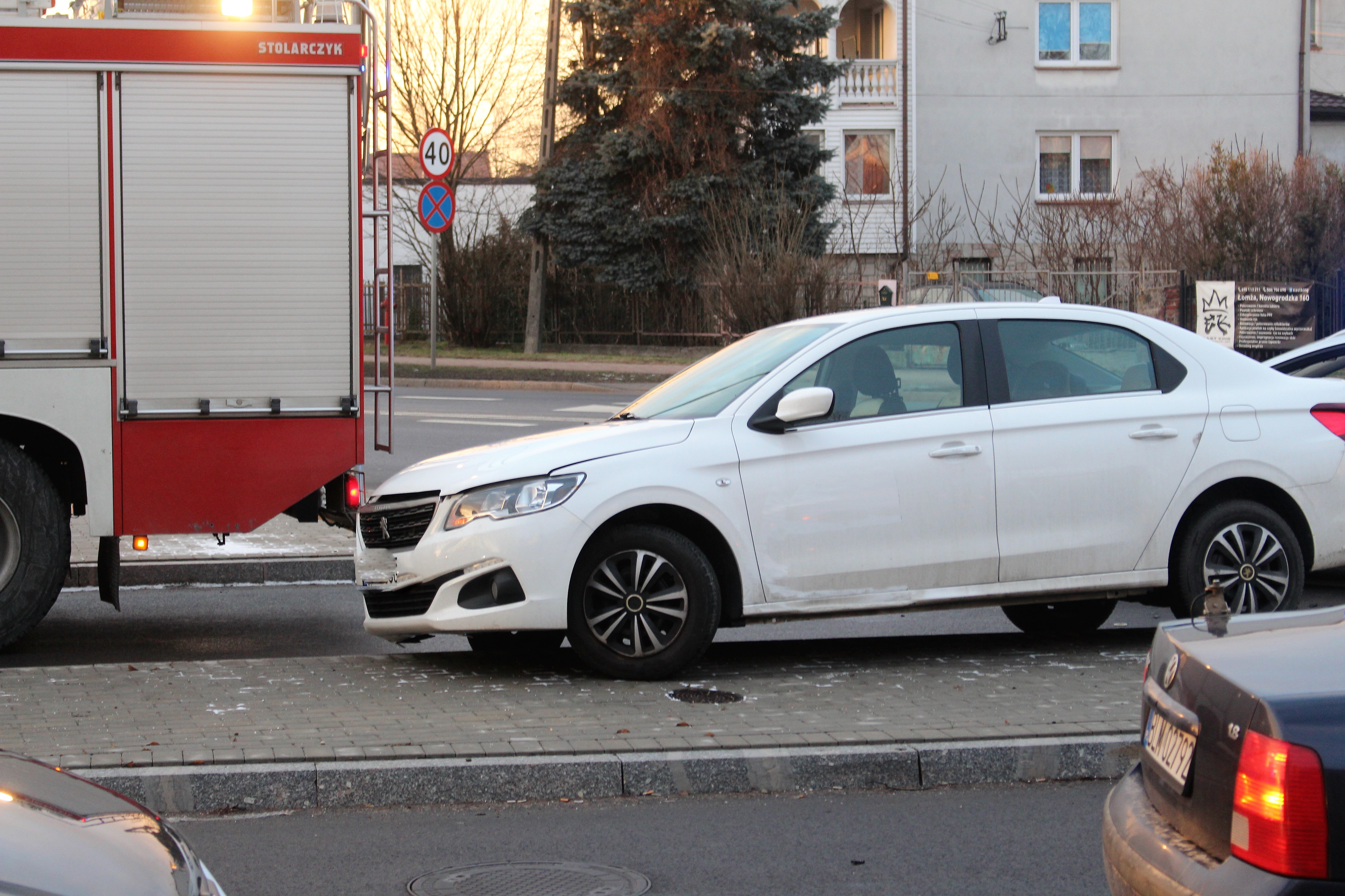 Zderzenie na Wojska Polskiego w Łomży.  Jedna osoba w szpitalu [FOTO]