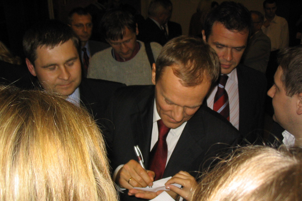 Po 17 latach Donald Tusk odwiedzi Łomżę. Jak do tego doszło?