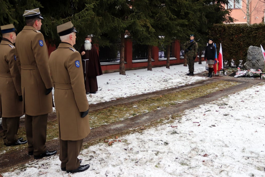  Kwiaty w miejscu straceń z okresu Powstania Styczniowego