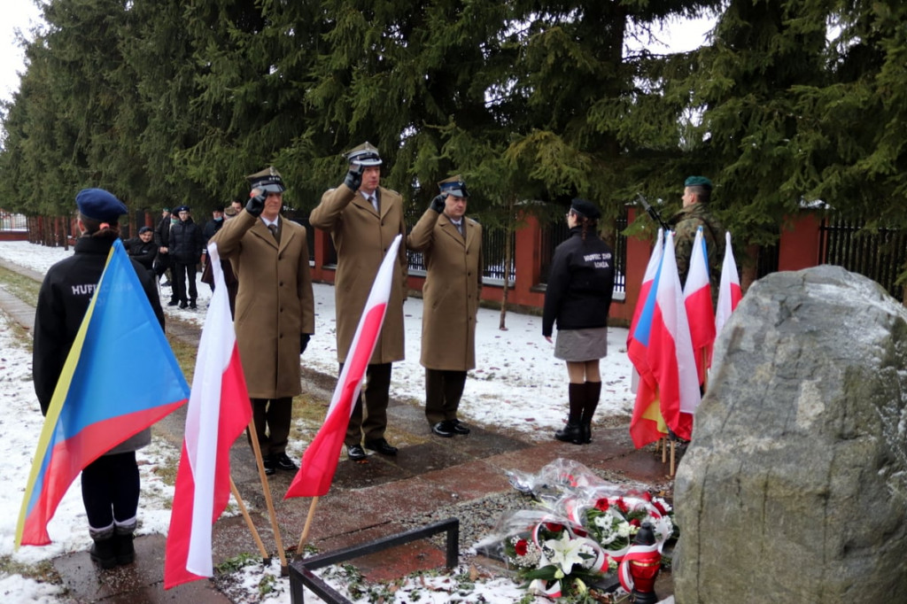  Kwiaty w miejscu straceń z okresu Powstania Styczniowego