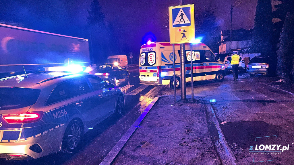 Starszy mężczyzna potrącony na pasach