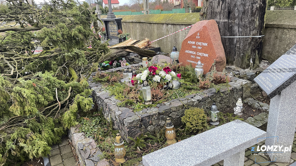 Po wichurze zagrożone były zabytki w skansenie!