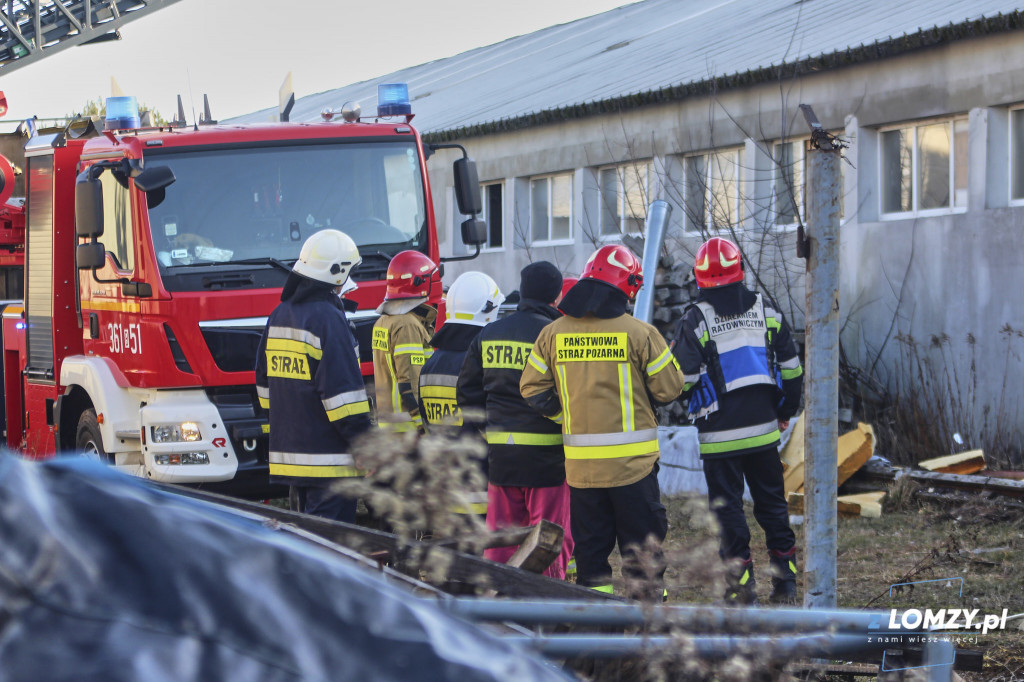 Pożar hali pod Łomżą