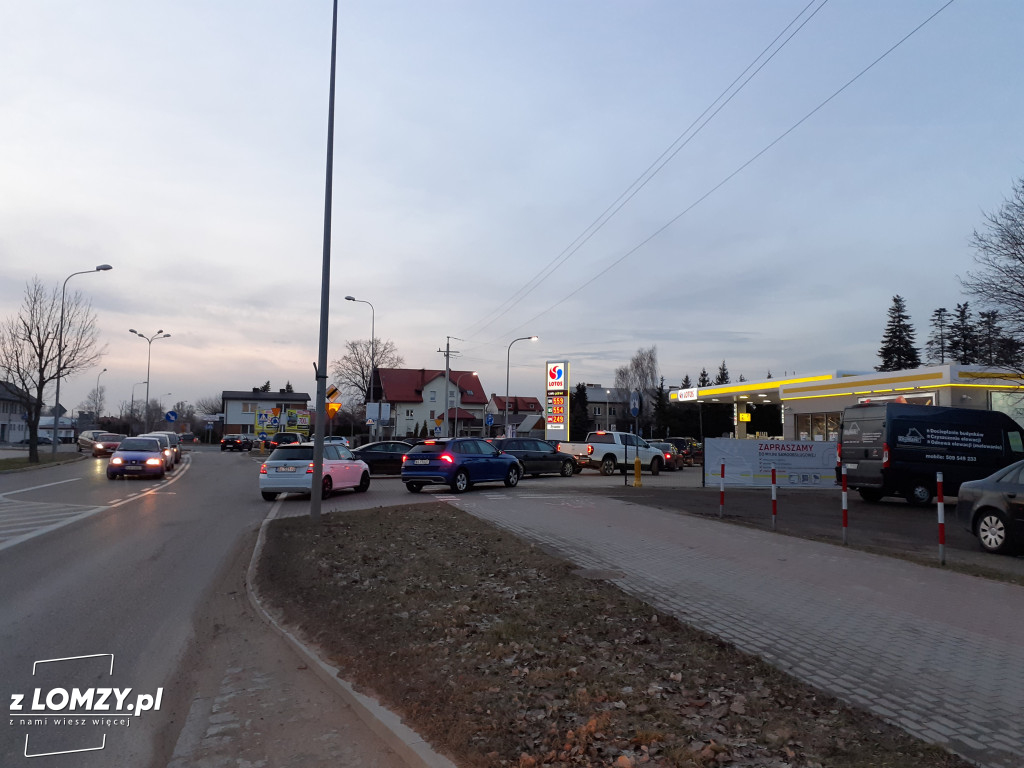Łomża: Kolejki na stacjach