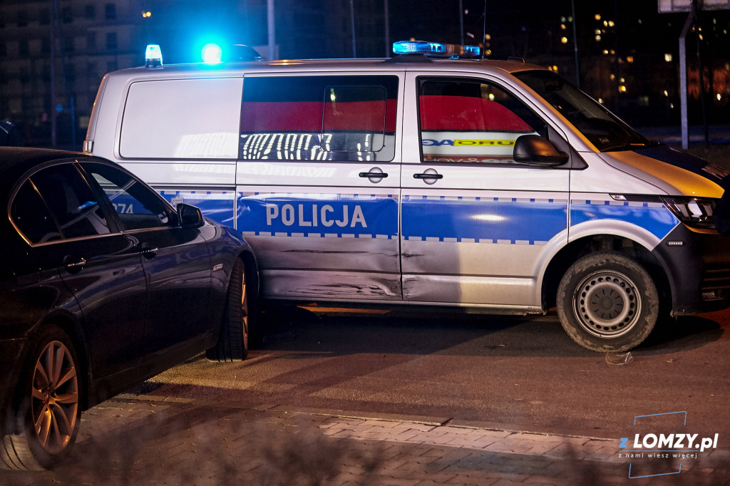 Wyjeżdżała z parkingu - wjechała w radiowóz