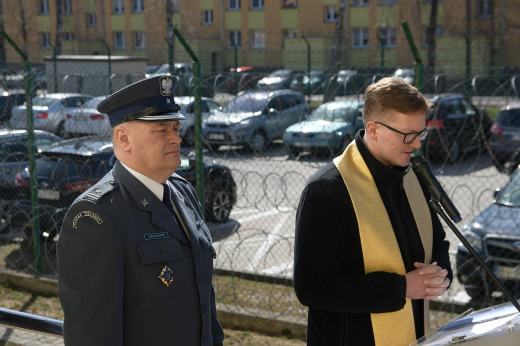Więziennicy oddali hołd