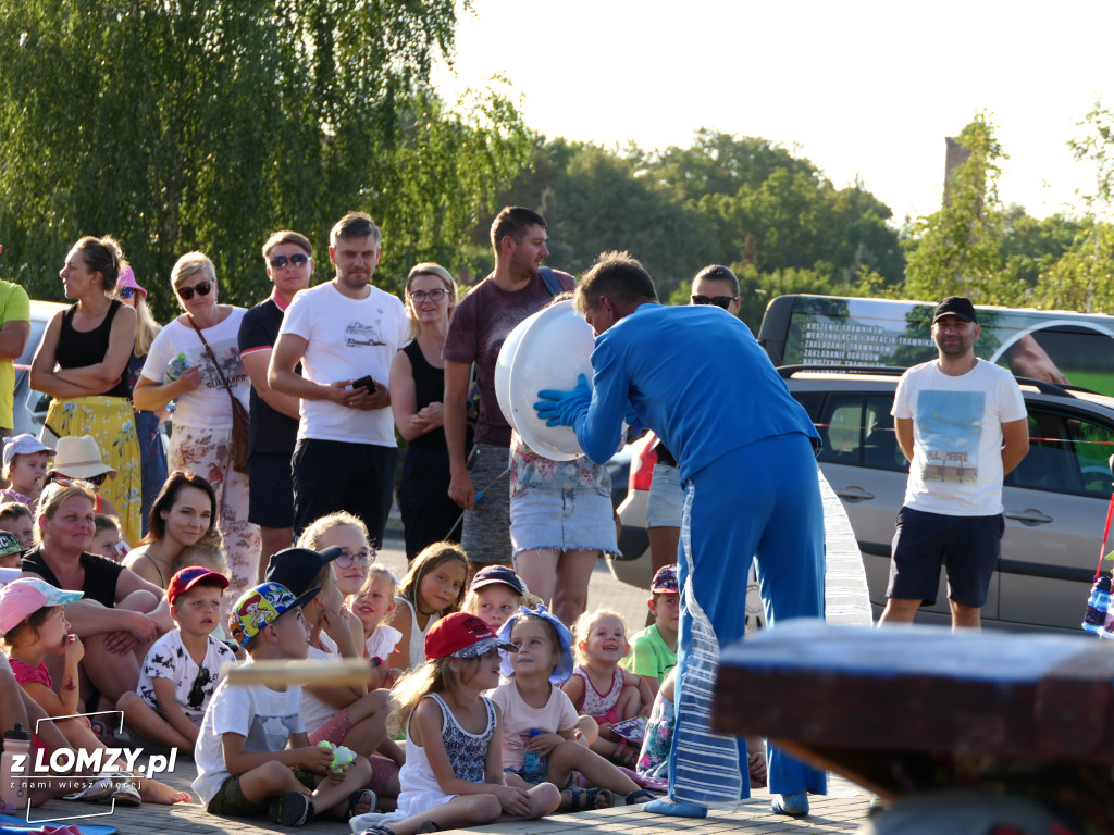 Teatralna adaptacja baśni H.C Andersena na łomżyńskich bulwarach [FOTO]