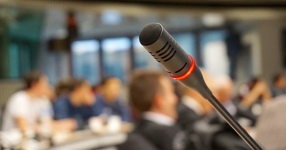 Spotkanie autorskie z Jakubem Żulczykiem w Łomży