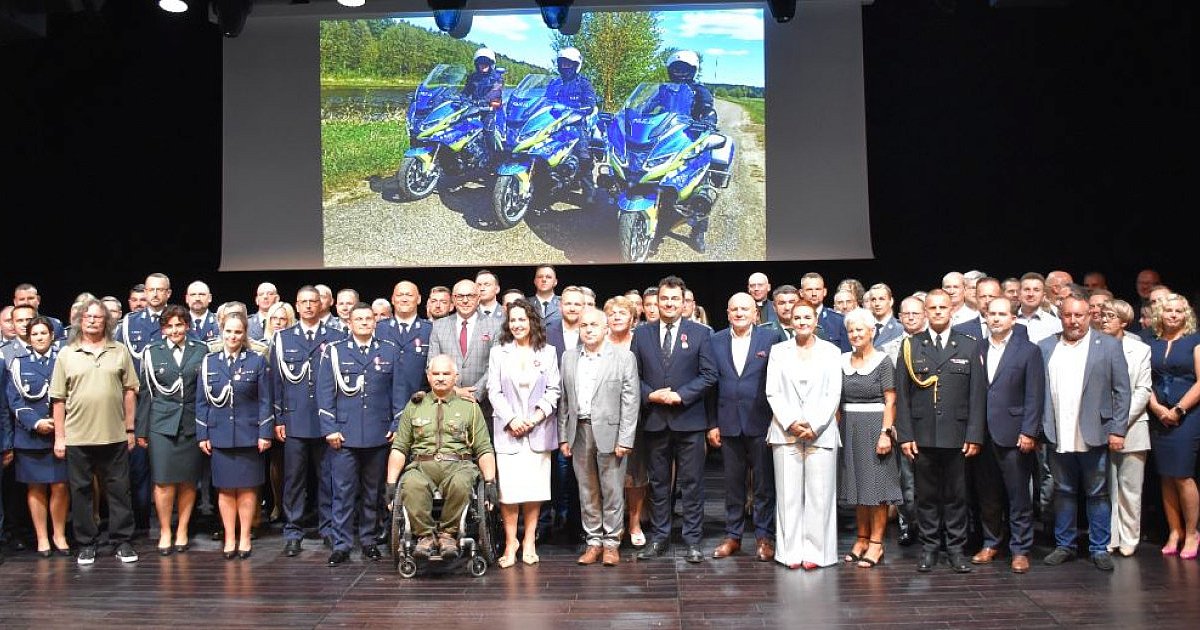 Obchody 105. rocznicy powstania Policji Państwowej w Łomży już za nami