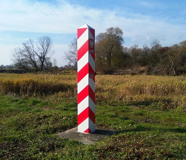 Nie każdy przejedzie bez zatrzymania. Wracają kontrole na granicach Polski-27887