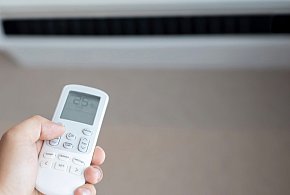 Chłodzisz się klimatyzacją? Oto, co najczęściej robią źle Polacy-27899