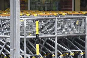 Czy 1 listopada zrobisz zakupy? Ten weekend zaskoczy wielu klientów-28524